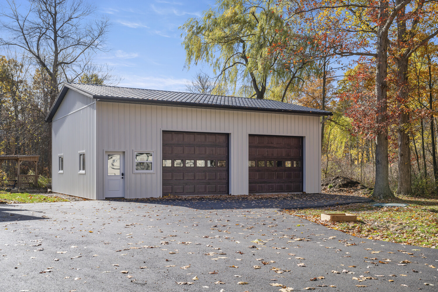 32' x 40' Detached Garage, West Lincoln